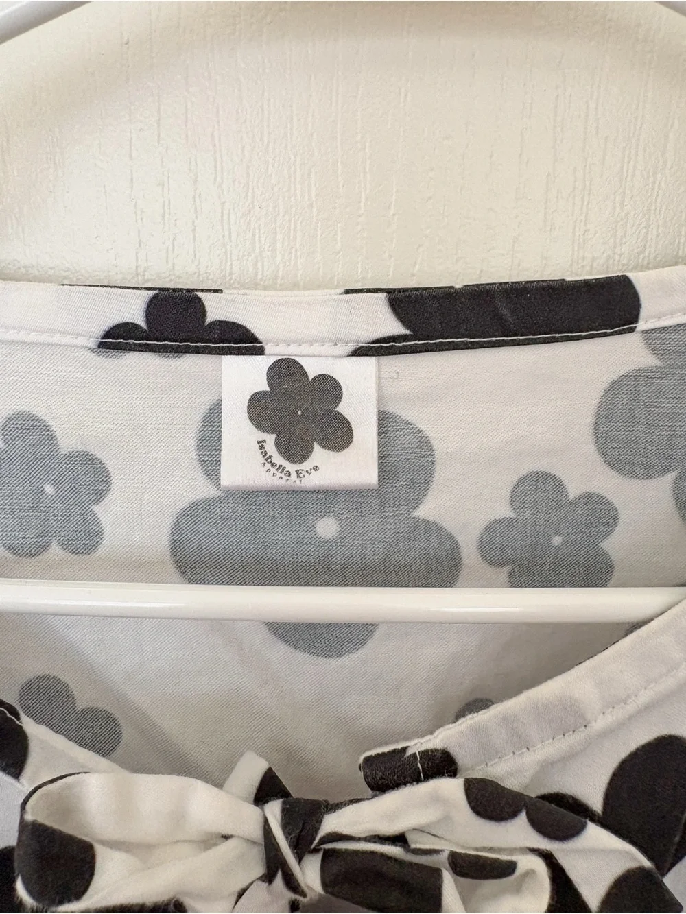 Isabella Eve Apparel Black and White Daisy Tie Front Top - Picture 3 of 4